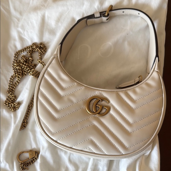 Gucci Handbags - Gucci Cream Chevron GG Shoulder Bag with Gold Hardware